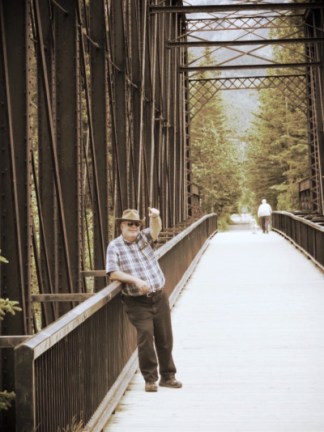 tumblr_nqkdnvtwIW1s6y006o4_400